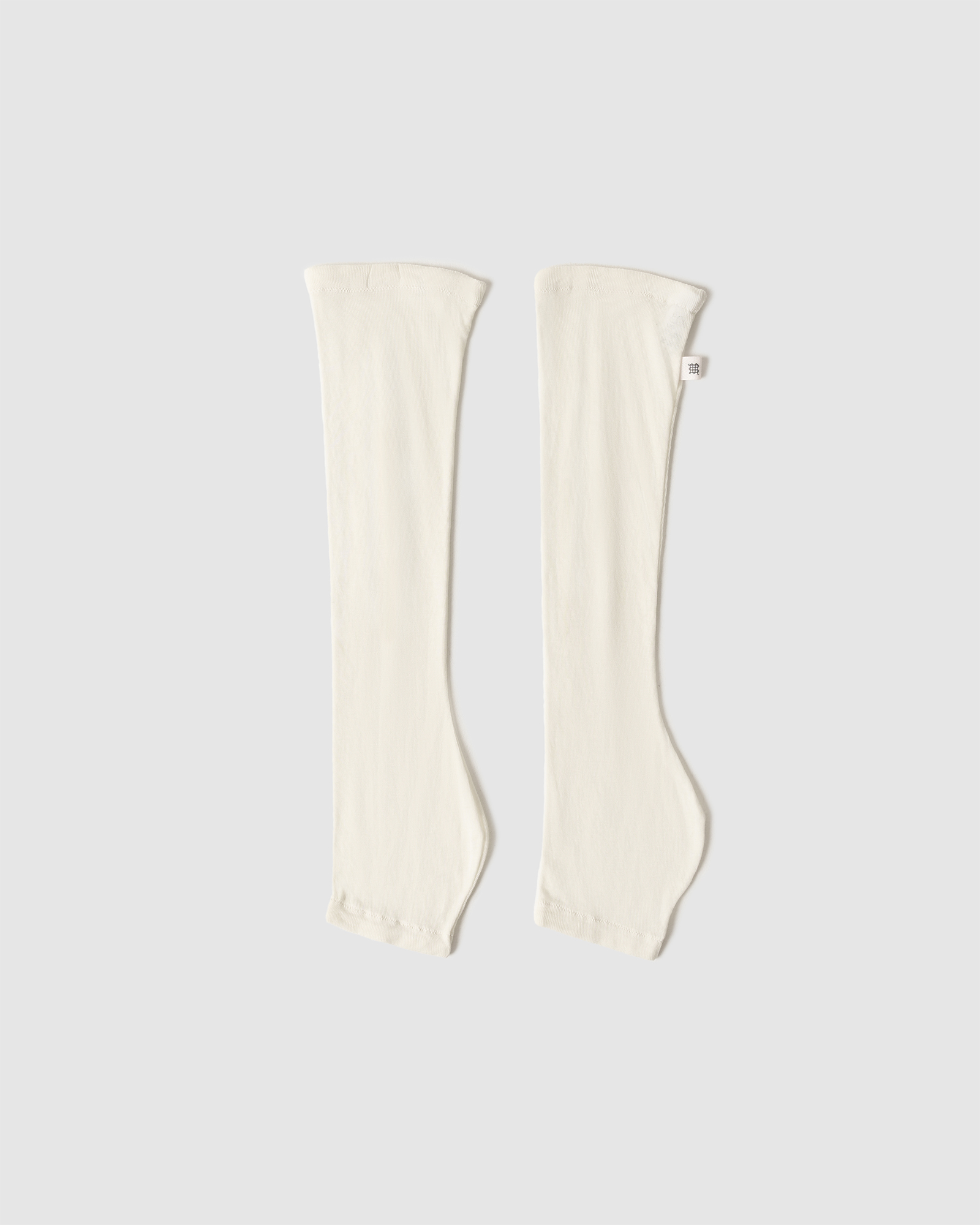 Носочки в молочном цвете