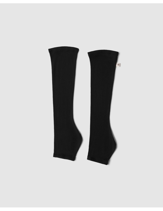 Носочки в черном цвете