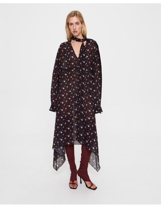 Платье с кулисой и V-вырезом