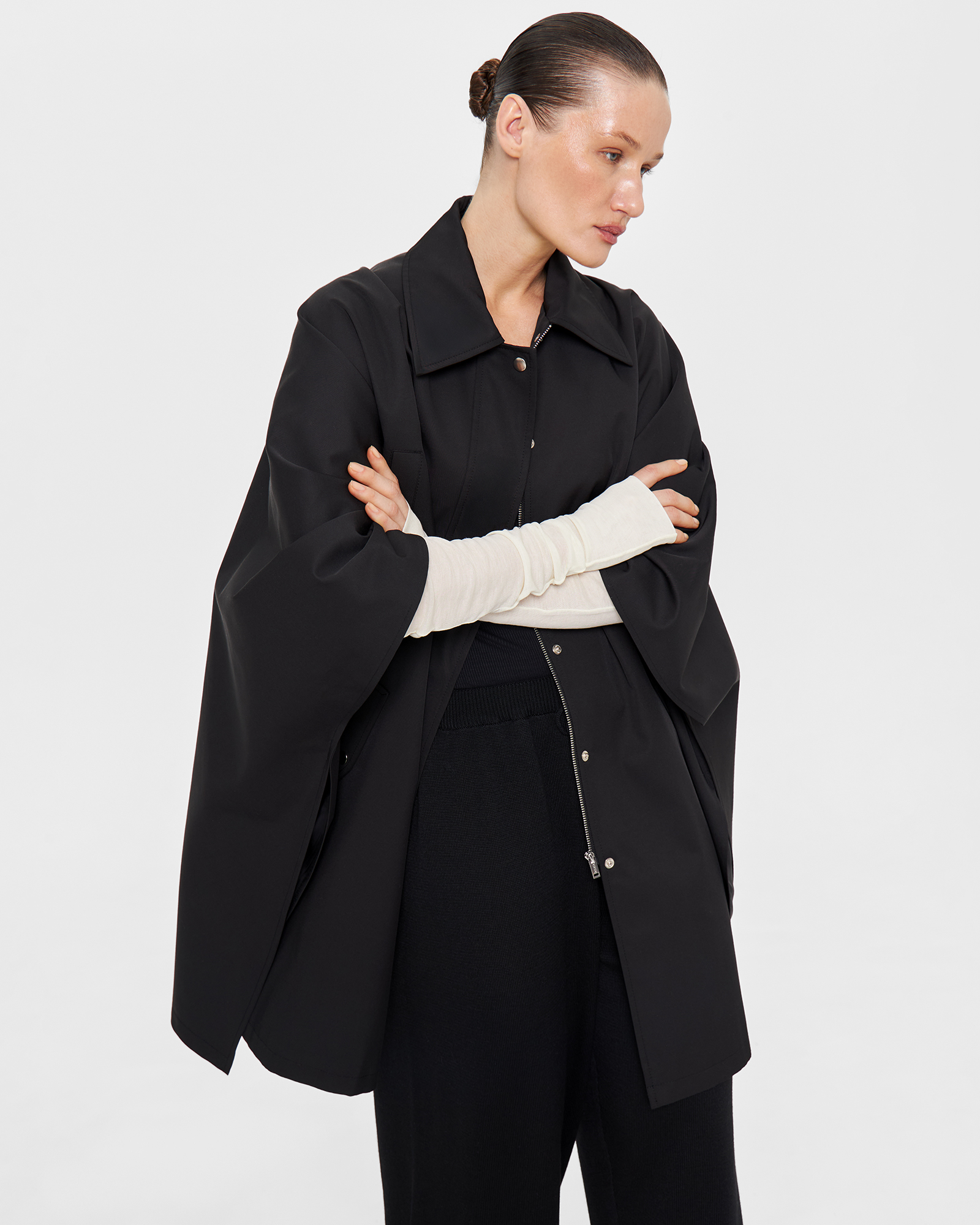 Манжеты из тонкого трикотажа в молочном цвете