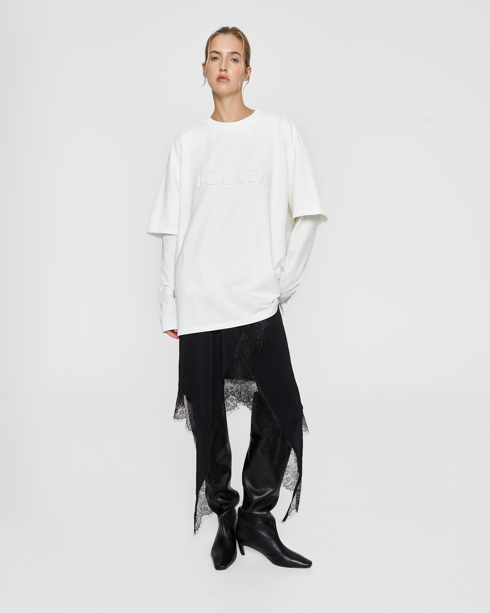 Футболка ECLATA в белом цвете