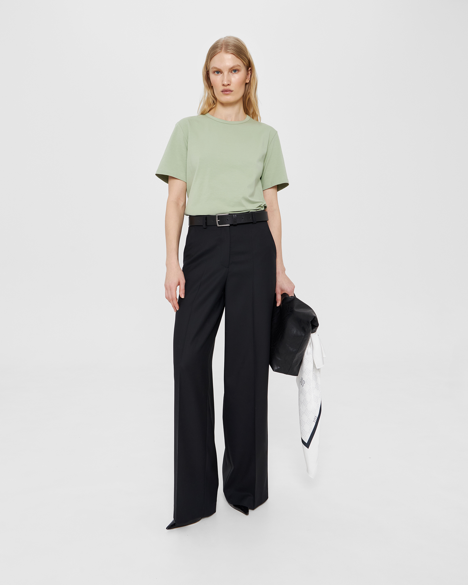 Футболка Regular fit в оливковом цвете