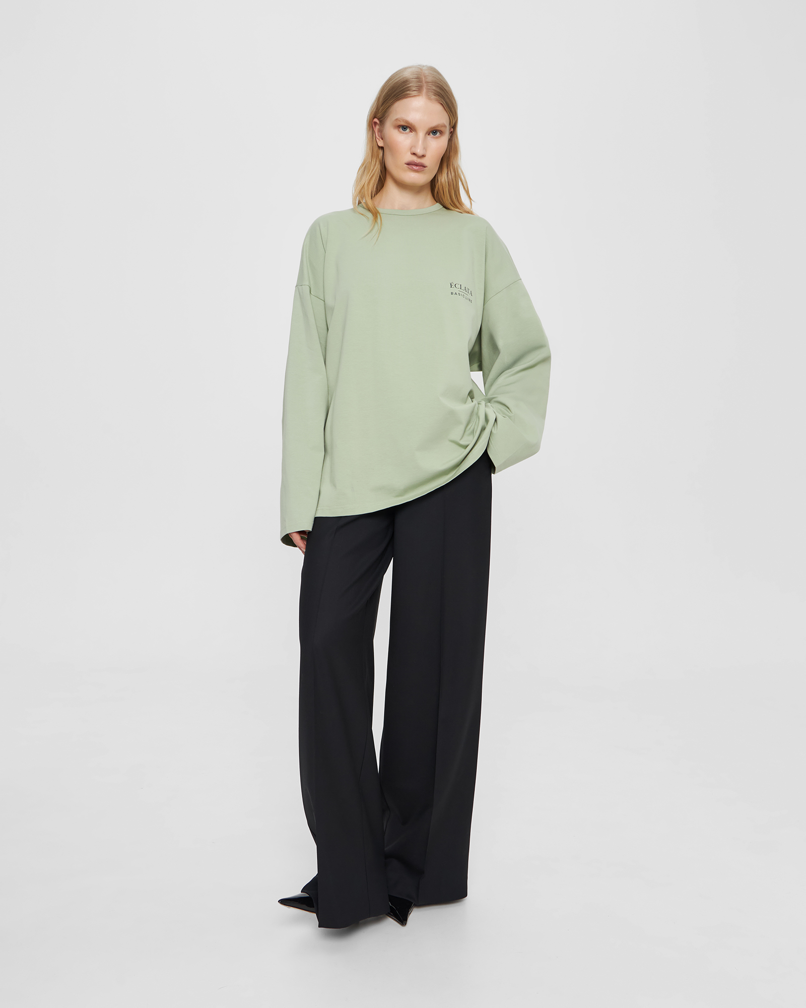 Лонгслив Over-fit в оливковом цвете