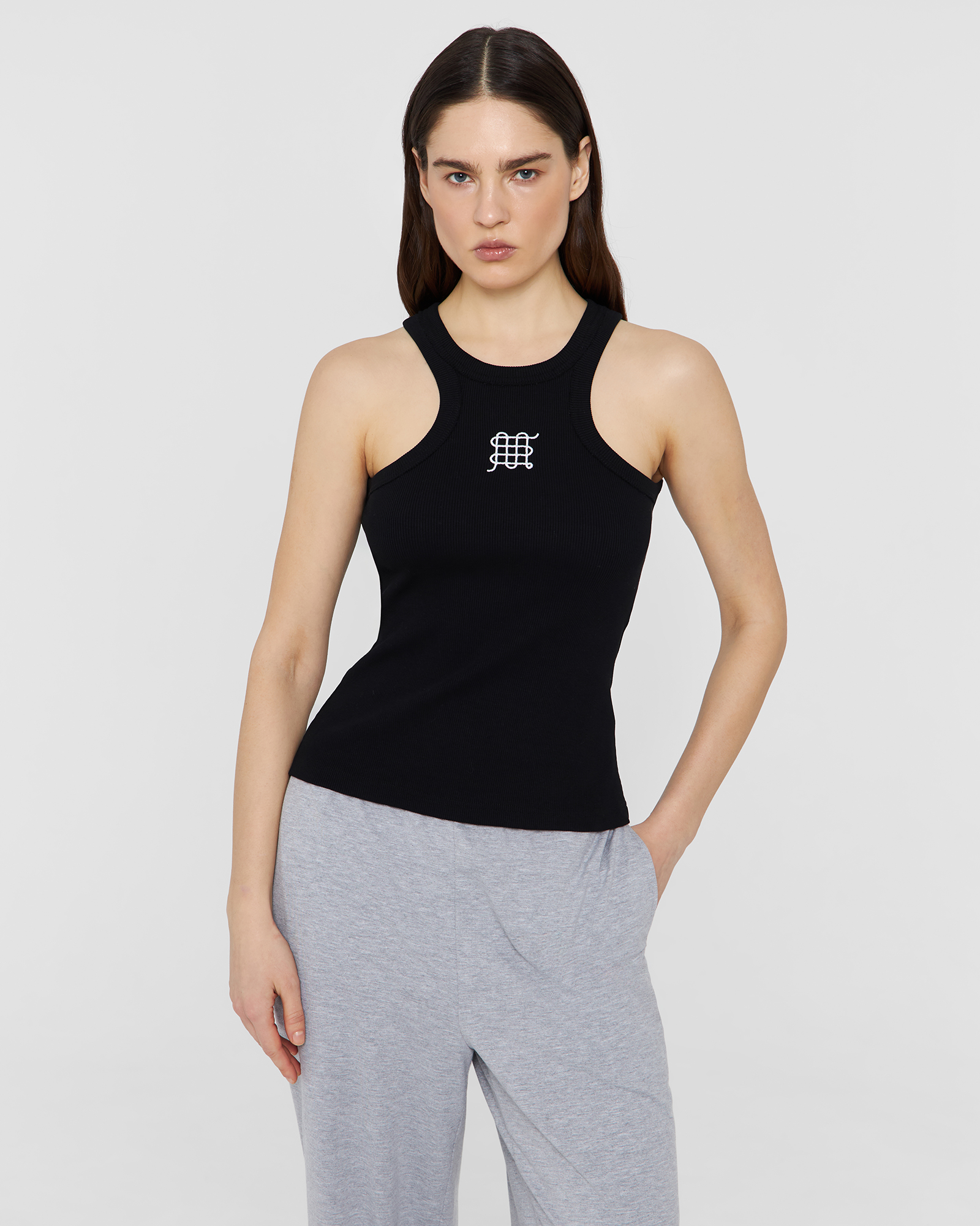 Майка в рубчик с вышивкой "PAТTERN" в чёрном цвете