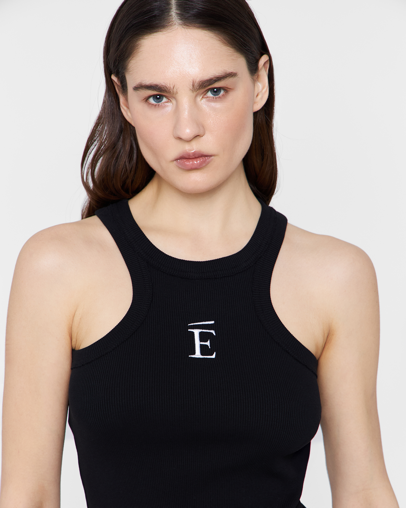 Майка в рубчик с вышивкой "ECLATA" в чёрном цвете