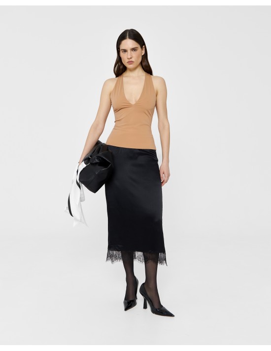 Топ с глубоким вырезом в карамельном цвете