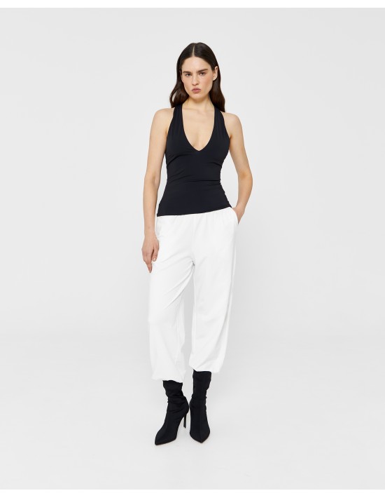 Топ с глубоким вырезом в черном цвете