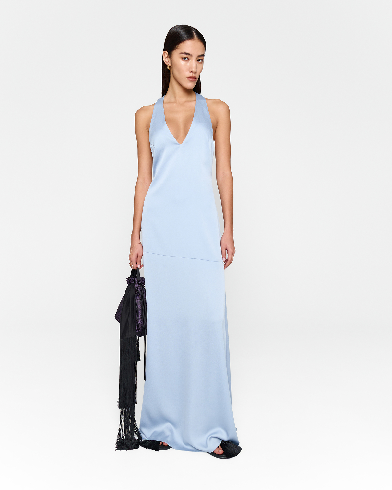 Струящееся платье-майка в голубом цвете