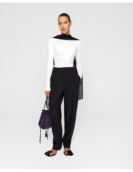 Широкие брюки О-силуэта в черном цвете