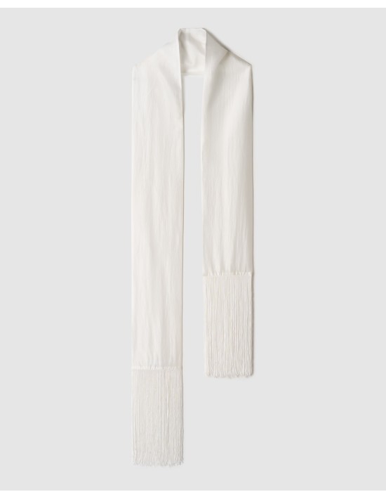 Шарф с бахромой в молочном цвете