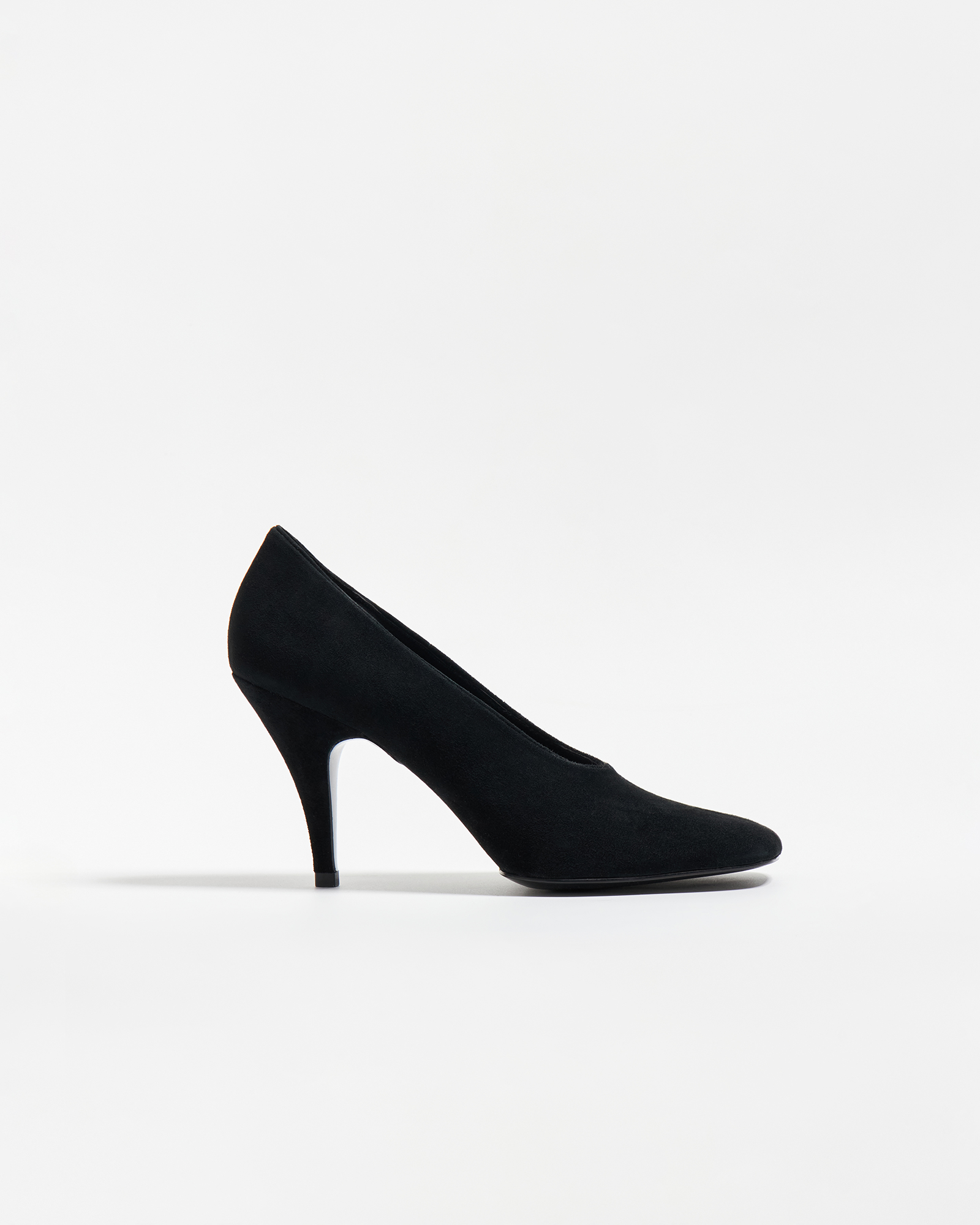 Туфли с квадратным мысом из замши в черном цвете