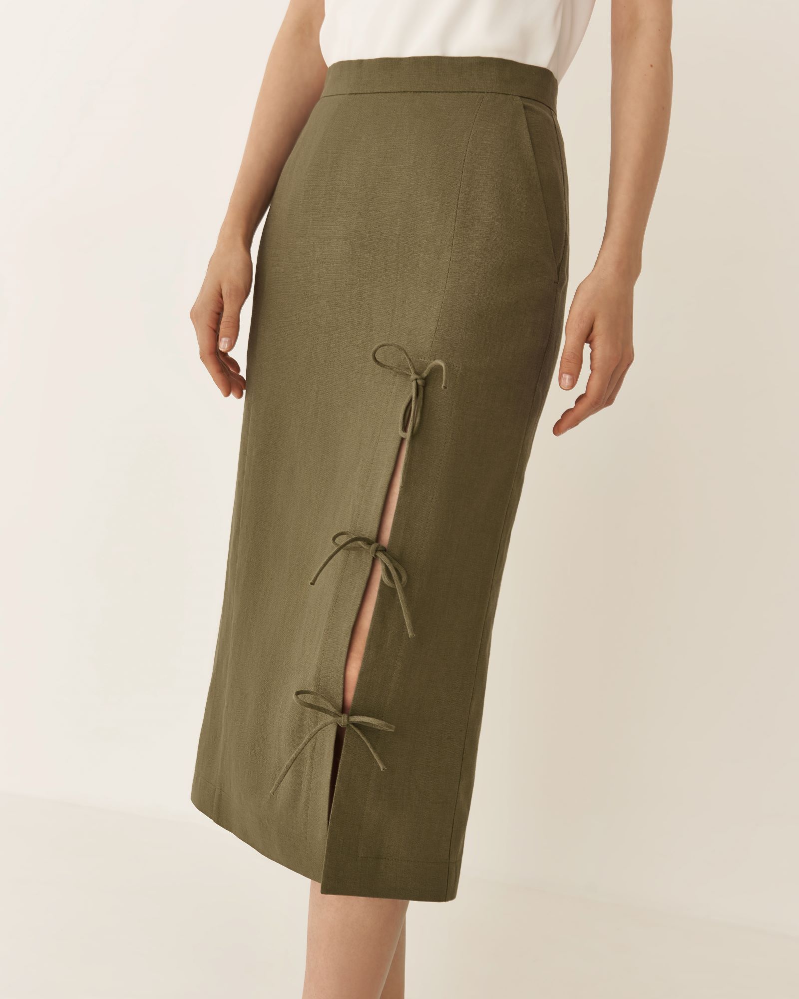 Юбка - карандаш изо льна в цвете хаки