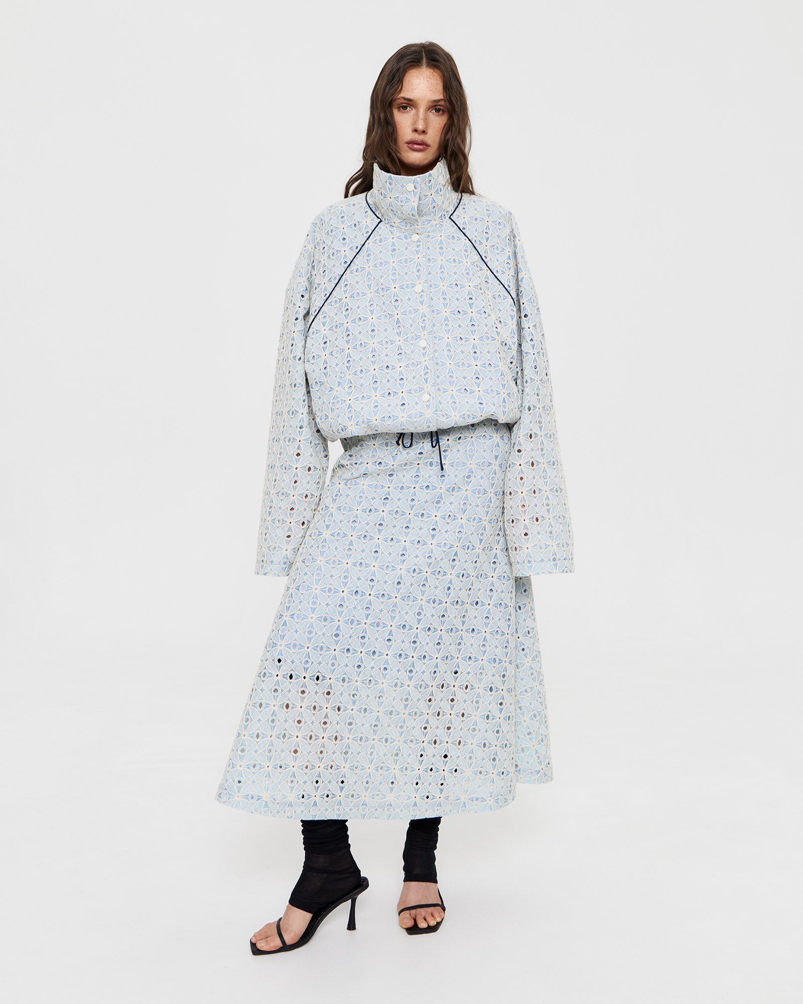 Юбка из перфорированного хлопка в голубом цвете