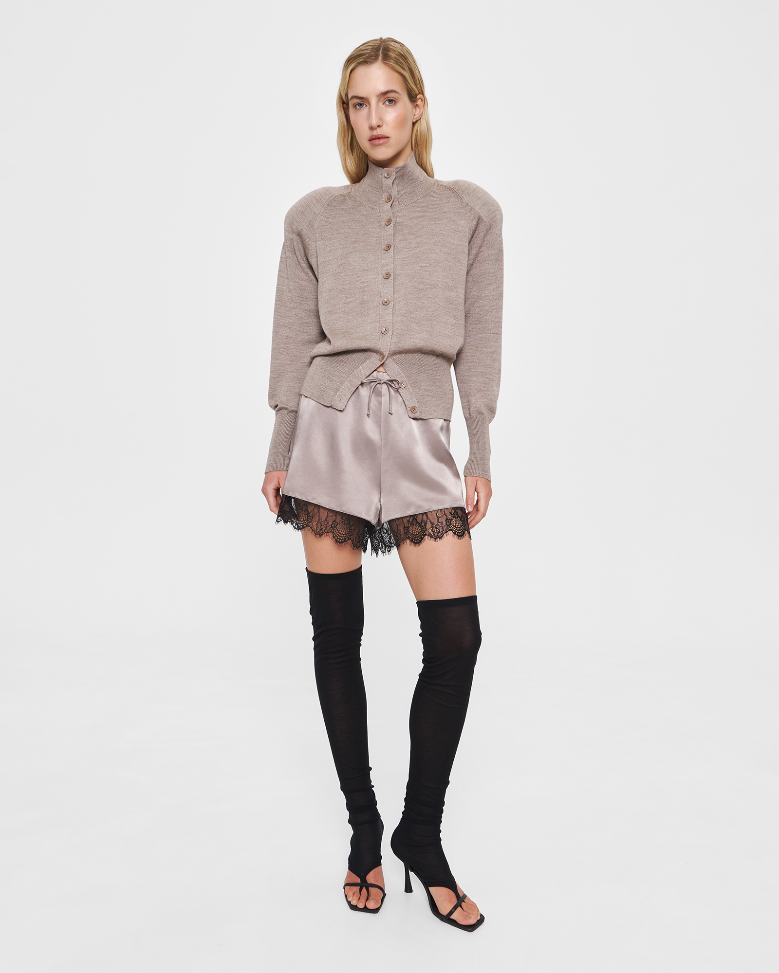 Шортики в бельевом стиле в кофейном цвете