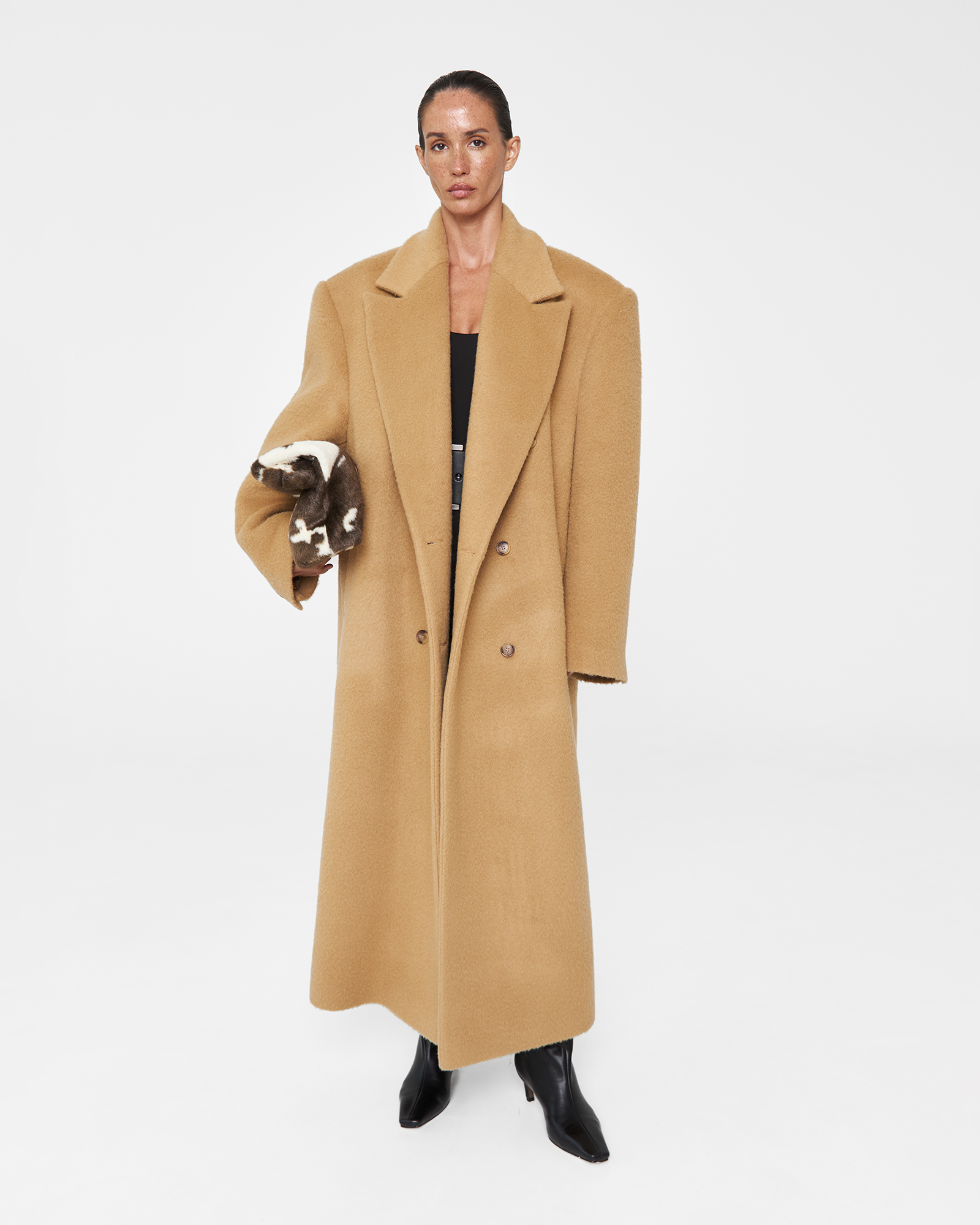 Пальто "SUPEROVERSIZE" в цвете кэмел
